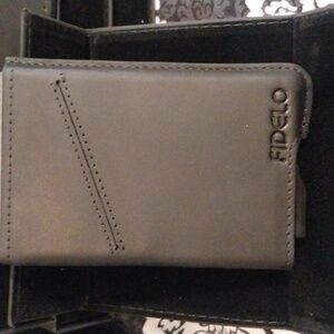 RFID wallet by Fidelo